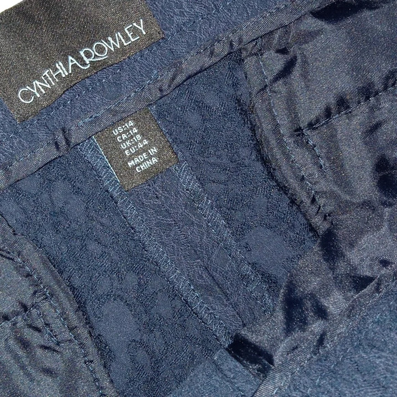 Cynthia Rowley EUC Navy Blue Textured Cropped Ankle Pants size 14 - Picture 2 of 8